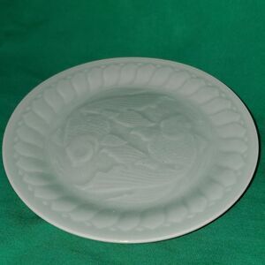 Vintage Longquan Celadon Koi Carp Fish Dessert Plate 6.75"